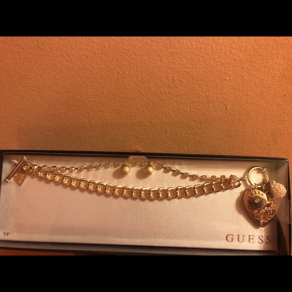 Bracelet with earrings set.